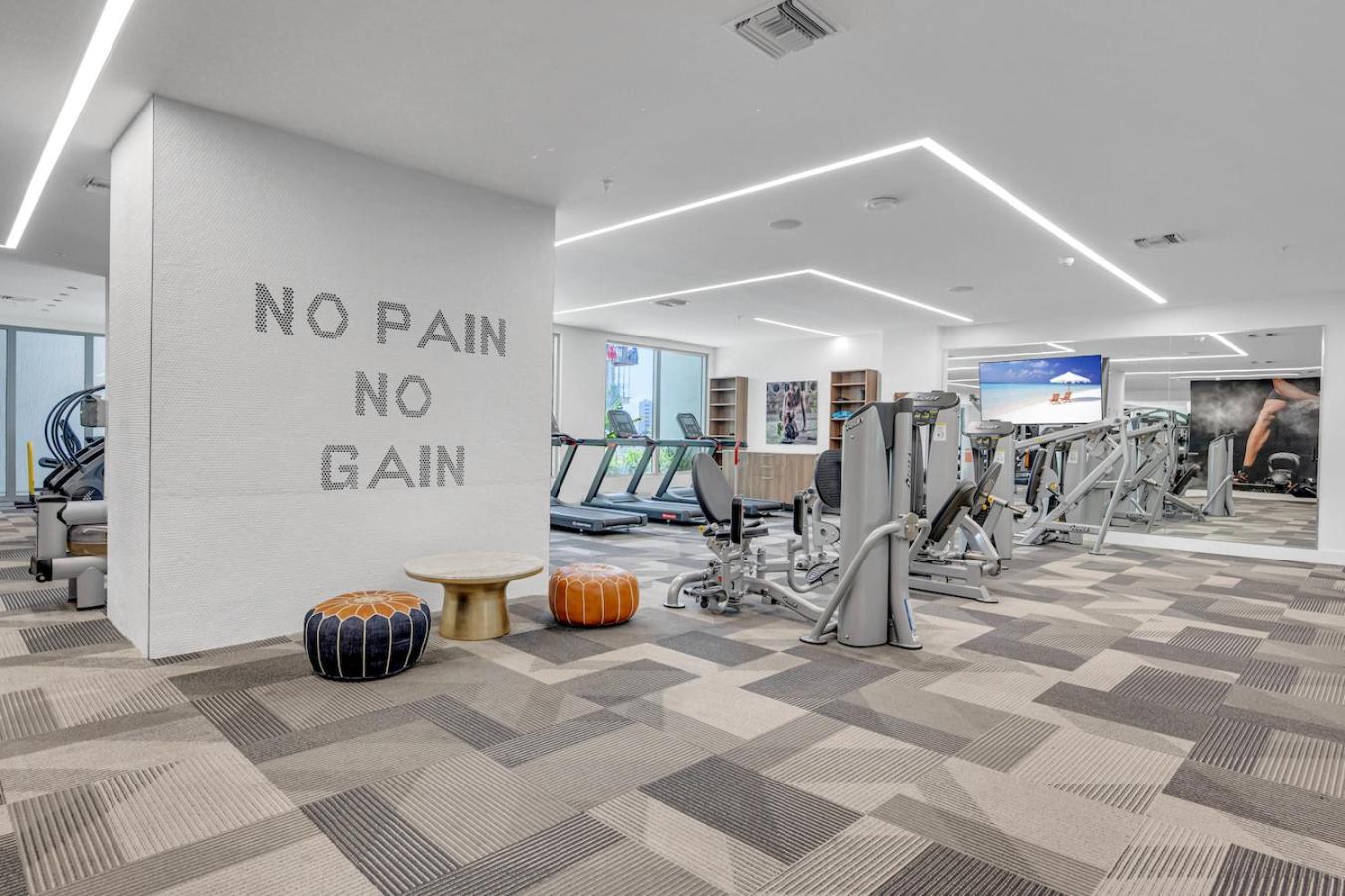 Appartamento Modern Unit In The Heart Of Downtown Miami With Free Parking Esterno foto