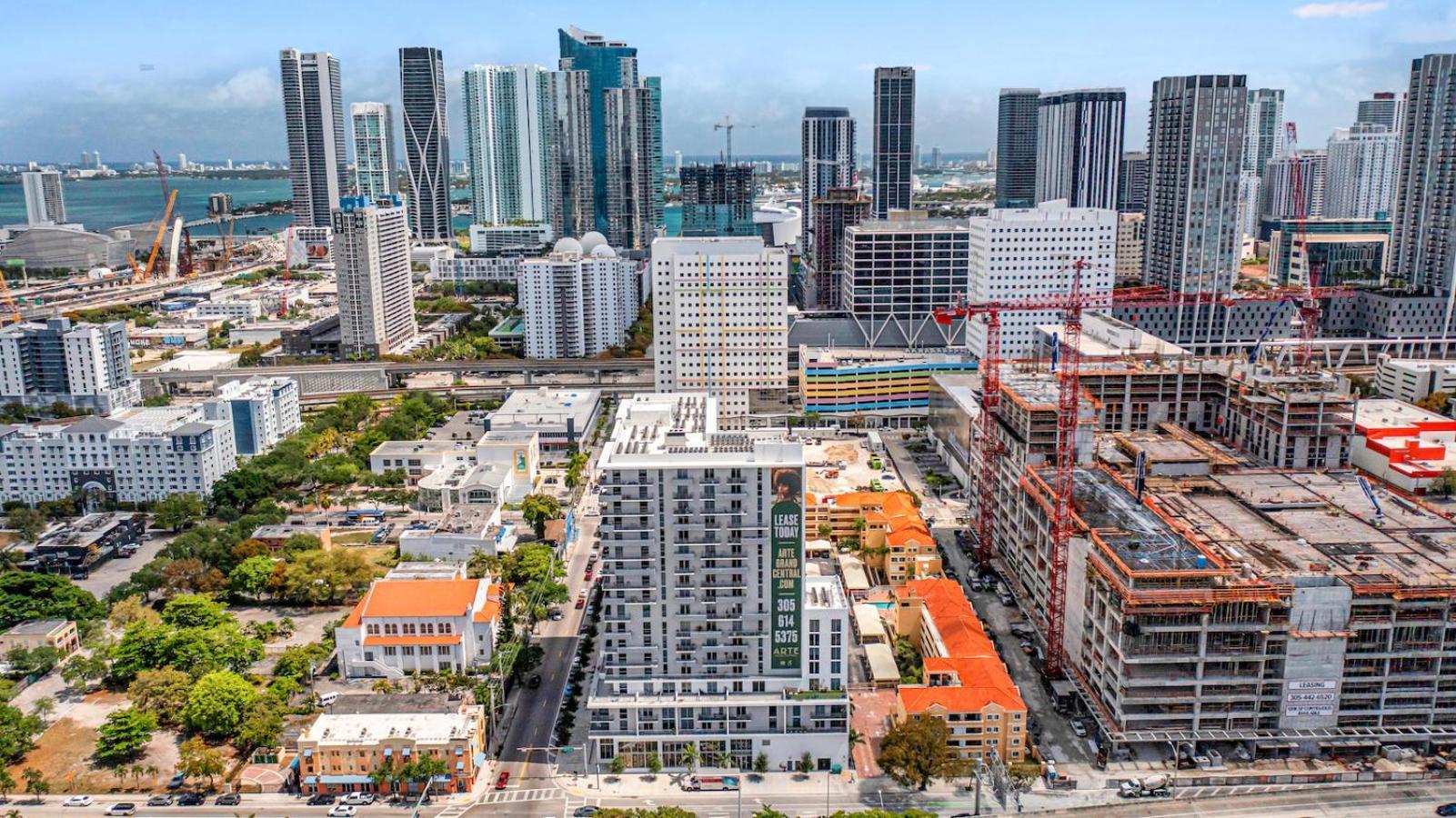 Appartamento Modern Unit In The Heart Of Downtown Miami With Free Parking Esterno foto