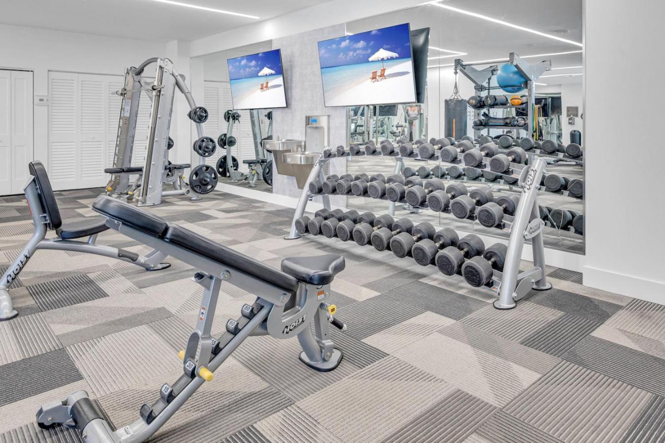 Appartamento Modern Unit In The Heart Of Downtown Miami With Free Parking Esterno foto