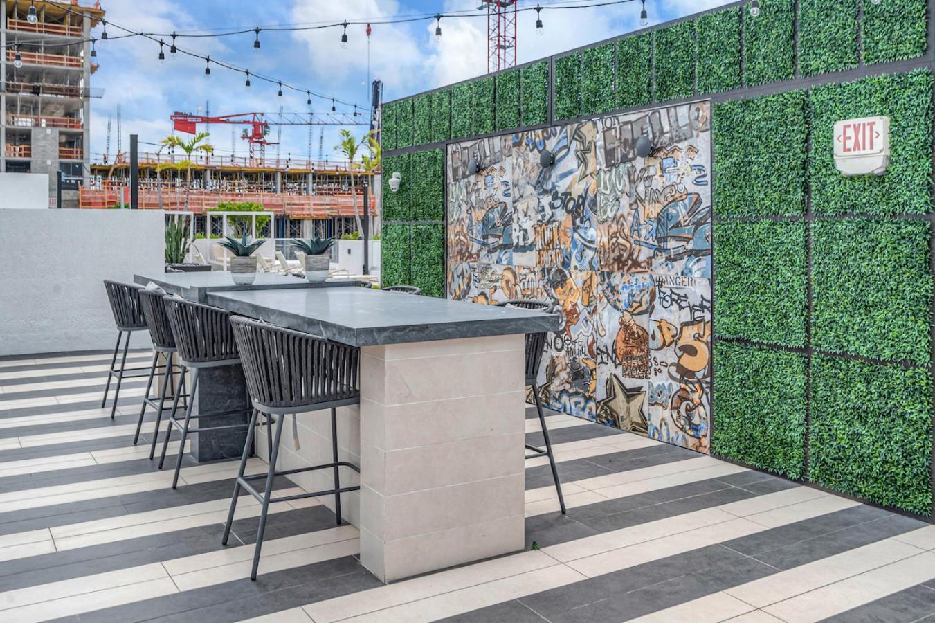 Appartamento Modern Unit In The Heart Of Downtown Miami With Free Parking Esterno foto