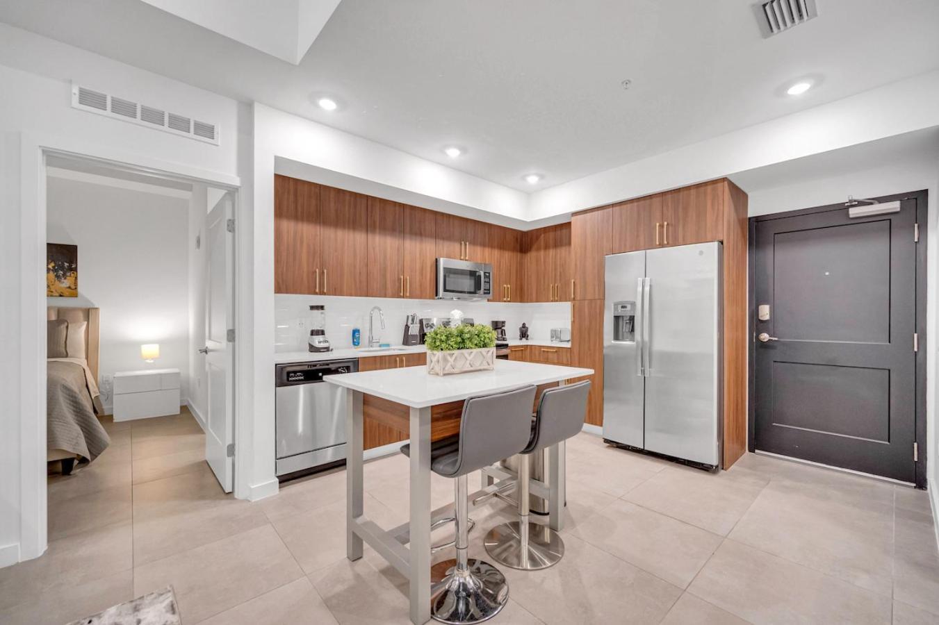 Appartamento Modern Unit In The Heart Of Downtown Miami With Free Parking Esterno foto
